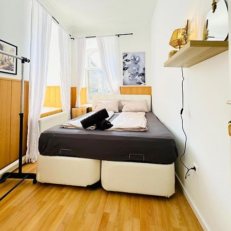 Comfy Rooms In A Shared Apt, 8Min To Rathausplatz Wina Bagian luar foto