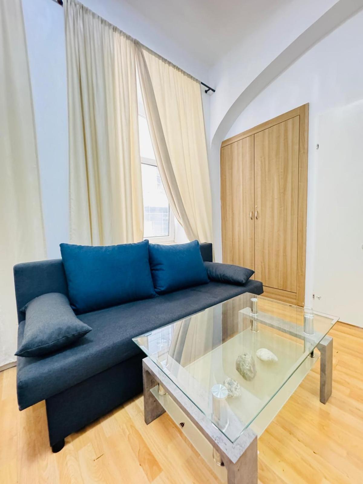 Comfy Rooms In A Shared Apt, 8Min To Rathausplatz Wina Bagian luar foto