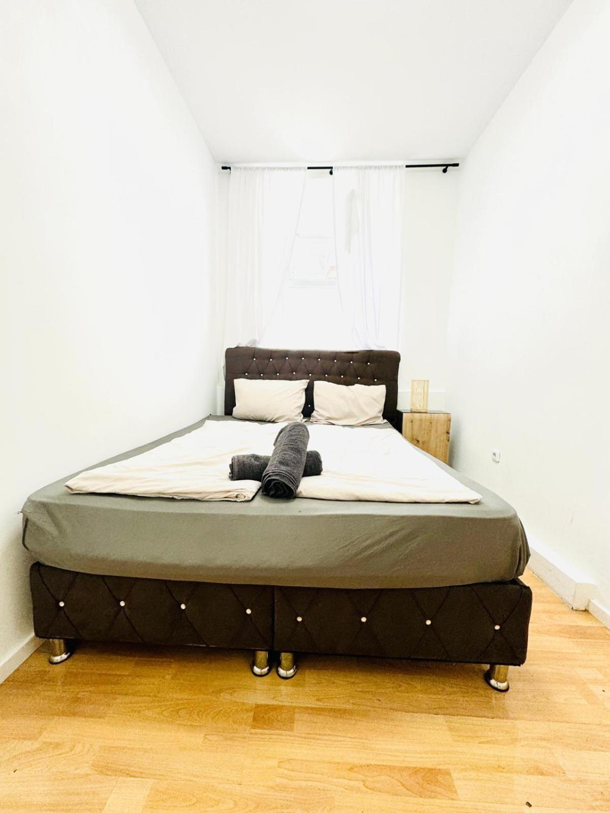 Comfy Rooms In A Shared Apt, 8Min To Rathausplatz Wina Bagian luar foto