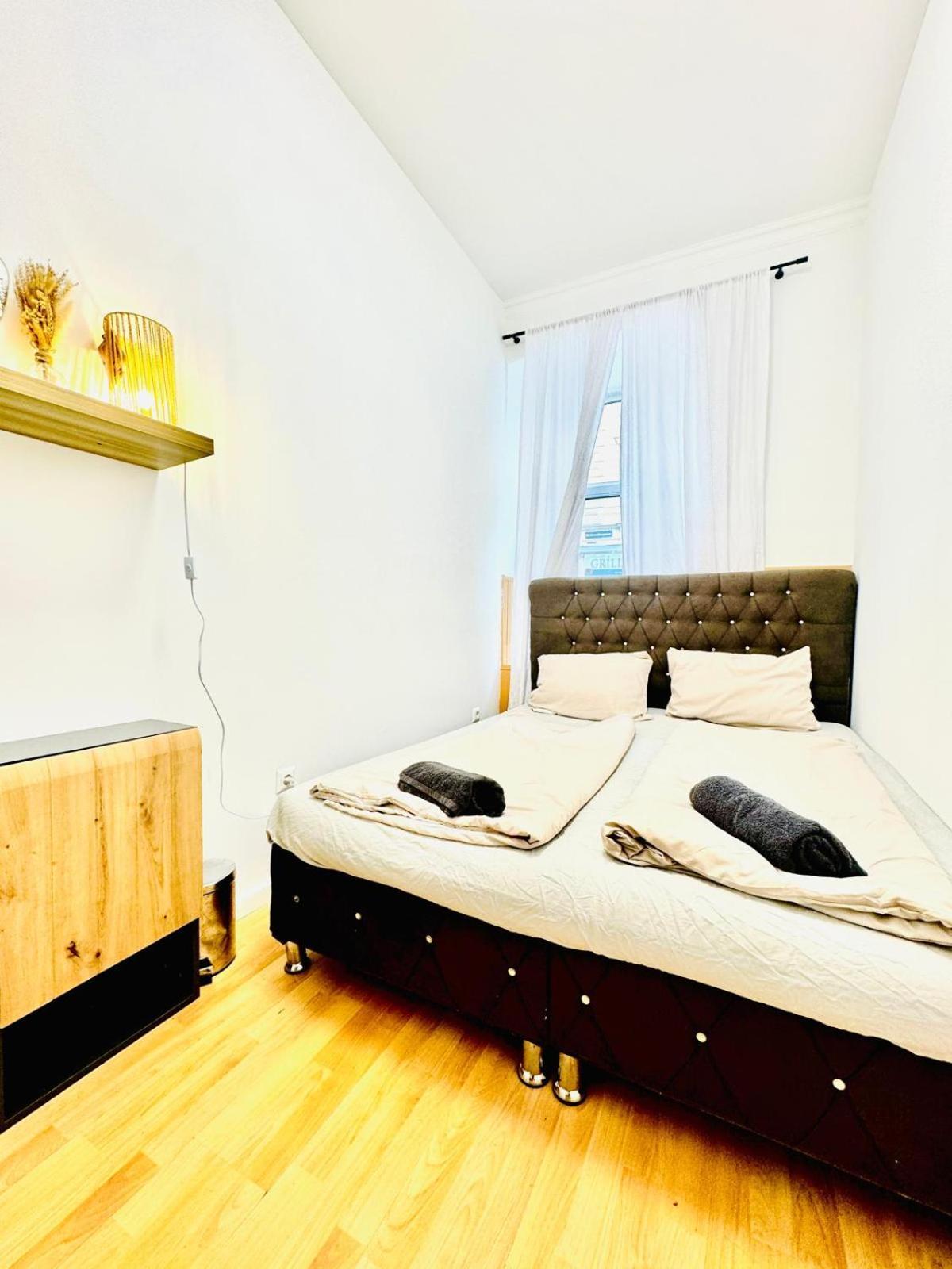 Comfy Rooms In A Shared Apt, 8Min To Rathausplatz Wina Bagian luar foto