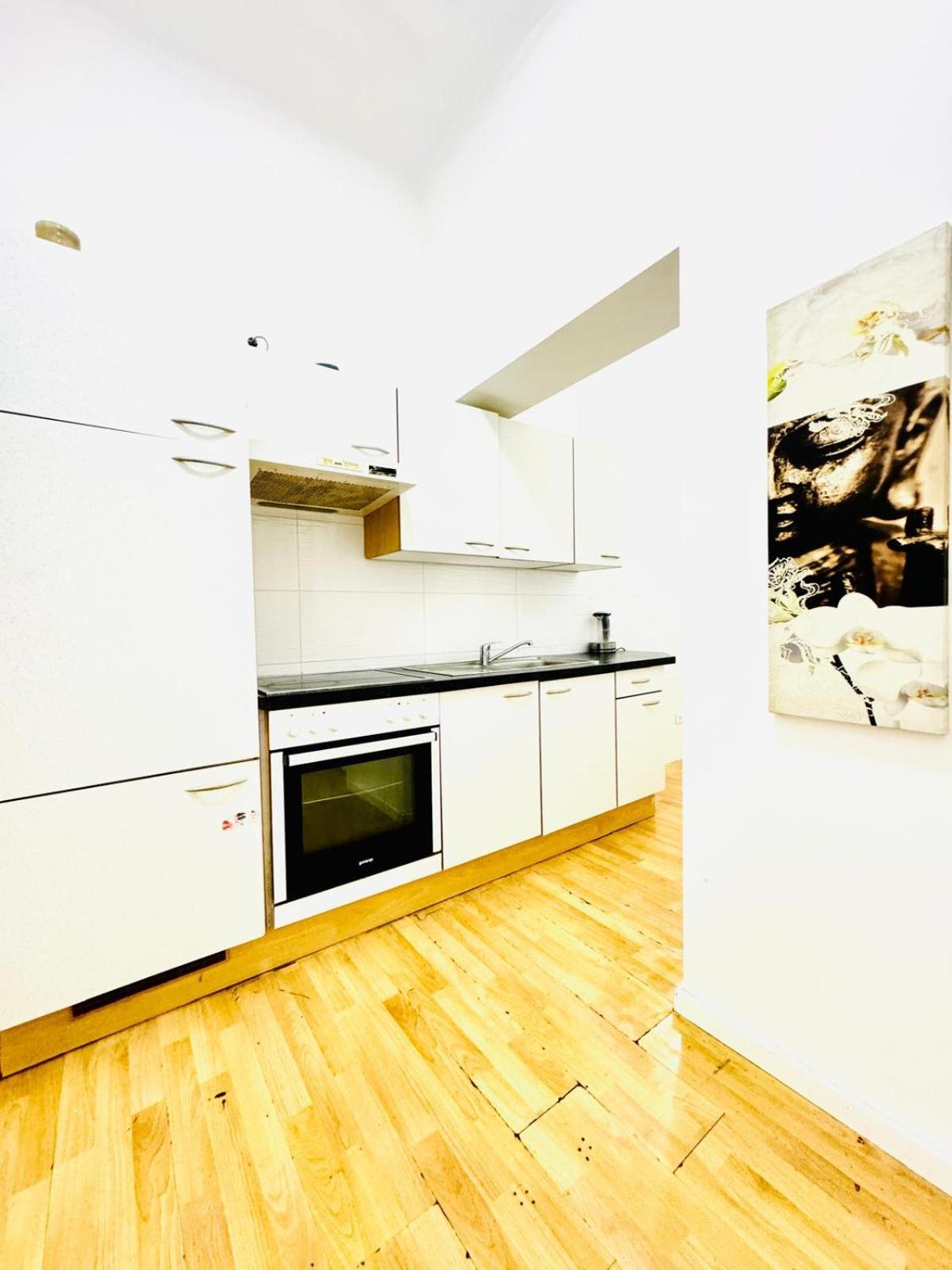 Comfy Rooms In A Shared Apt, 8Min To Rathausplatz Wina Bagian luar foto
