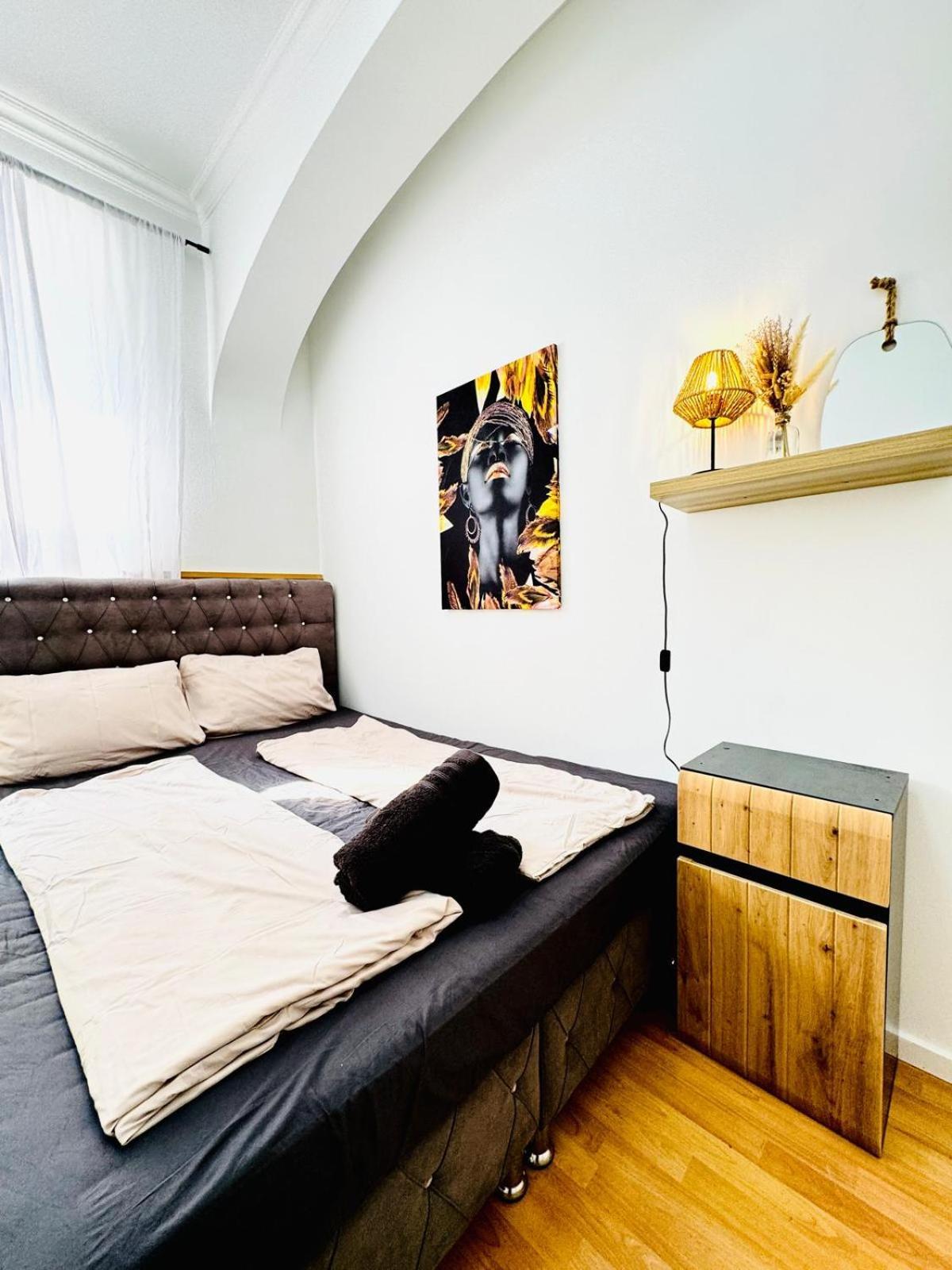 Comfy Rooms In A Shared Apt, 8Min To Rathausplatz Wina Bagian luar foto