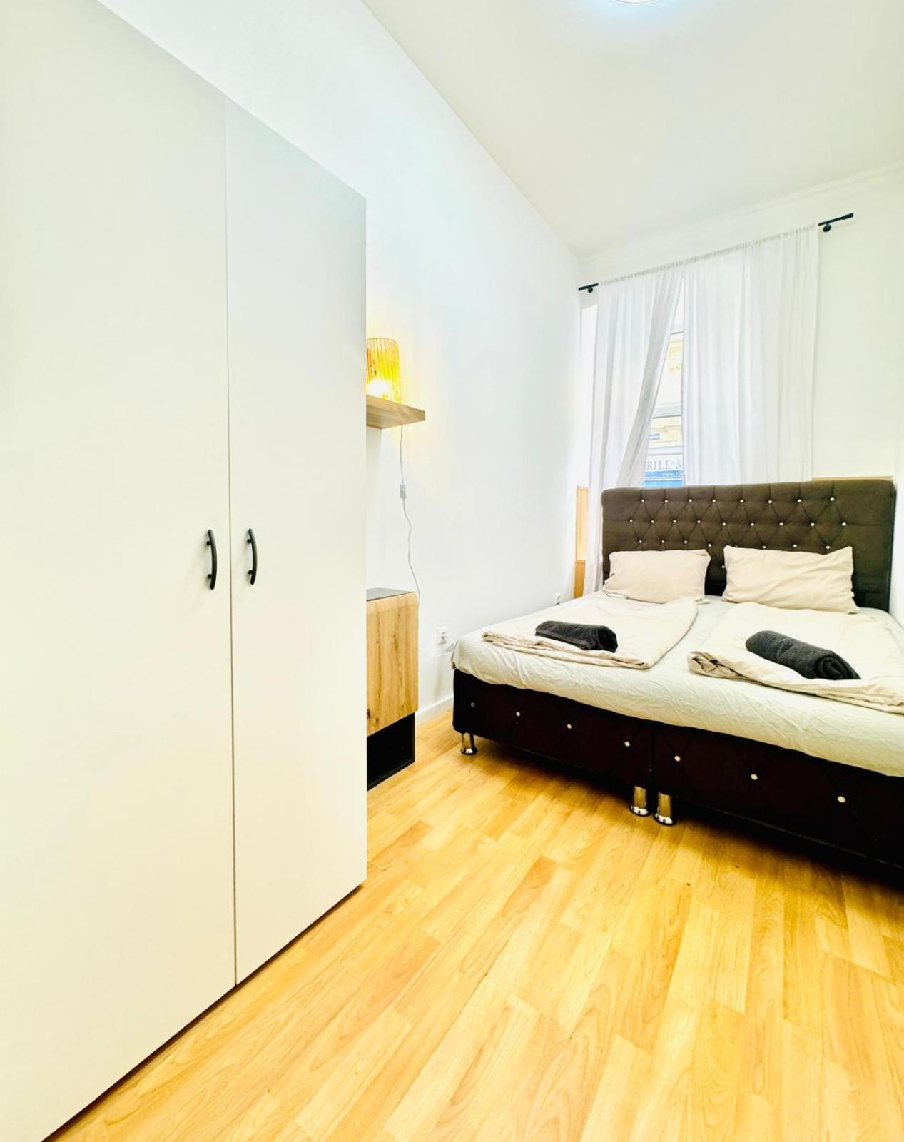 Comfy Rooms In A Shared Apt, 8Min To Rathausplatz Wina Bagian luar foto